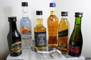 Alcoholic drinks in minibottles, photo credit: jekert gwapo, Creative Commons: Some Rights Reserved, from http://www.flickr.com/photos/jekert/3522147659/